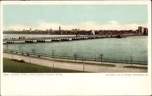 Ak Boston Massachusetts USA, von der anderen Seite des Charles River, Brücke