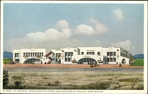 Ak Gallup New Mexico USA, El Navajo, New Santa Fe Hotel und Bahnhof