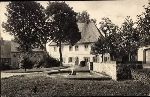 Ak Hainichen in Sachsen, Altes Pfarrhaus, Fontäne