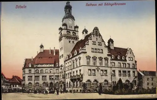 Ak Döbeln in Sachsen, Rathaus, Schlegelbrunnen, Passanten