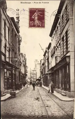 Ak Maubeuge Nord, Rue de France, Straßenpartie