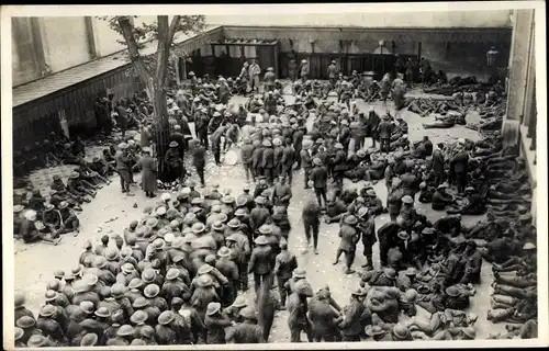 Foto Ak Ostende Westflandern, Gefangene Engländer, Kriegsgefangene, I. WK