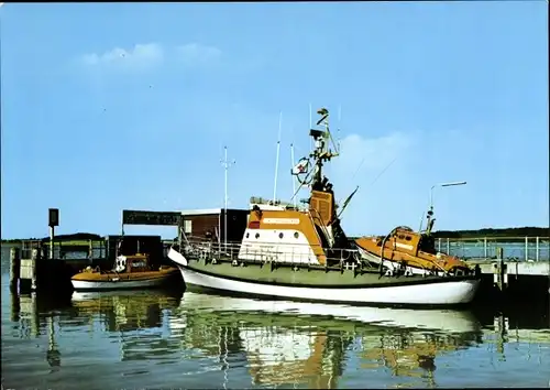 Ak Günter Kuchenbecker Seenot Rettungsboot m. Tochterboot Markus u. Strandrettungsboot Trientje