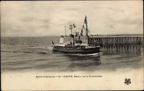 Ak Dieppe Seine Maritime, Rückkehr von der Promenade, Leuchtturm