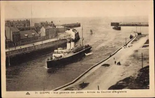 Ak Dieppe Seine Maritime, Gesamtansicht der Anlegestellen, Ankunft des Courrier d'Angleterre