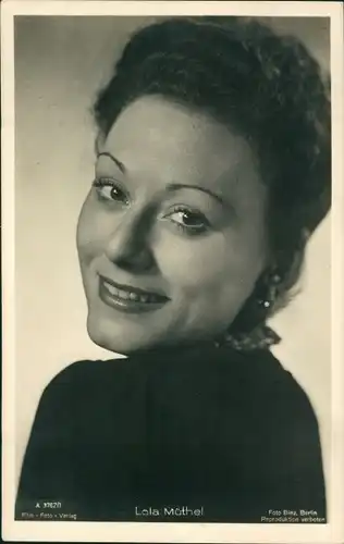 Ak Schauspielerin Lola Müthel, Portrait