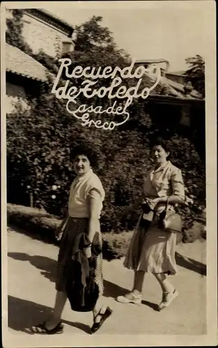 Ak Toledo Kastilien La Mancha Spanien, Casa del Greco, zwei spazierende Frauen