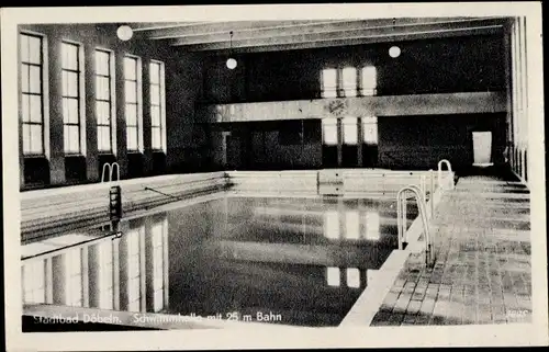 Ak Döbeln in Mittelsachsen, Innenansicht, Schwimmbad, Hallenbad, Stadtbad, Schwimmbahnen