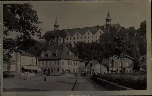 Foto Ak Plön am See Holstein, Straßenpartie, Hotel