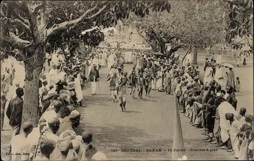 Ak Dakar Senegal, 14. Juli, Laufen