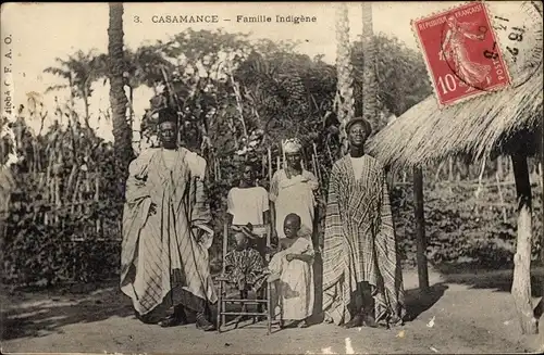 Ak Casamance Senegal, Indigene Familie
