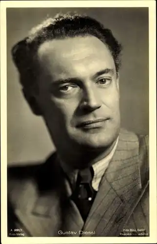 Ak Schauspieler Gustav Diessl, Portrait