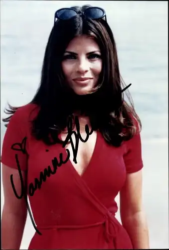 Foto Ak Schauspielerin Yasmine Bleeth, Portrait, Autogramm