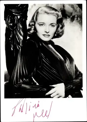 Foto Ak Schauspielerin Patricia Neal, Portrait, Autogramm