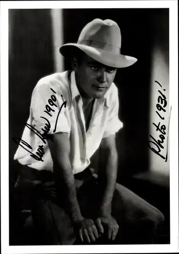 Foto Ak Schauspieler Lew Ayres, Portrait, Autogramm