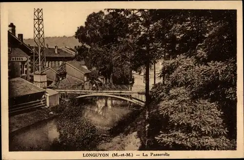 Ak Longuyon Meurthe et Moselle, La Passerelle, Fluss, Brücke