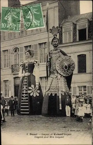 Ak Douai Nord, Gayant, Gayant und Madame Gayant, Straßenfest, Karneval