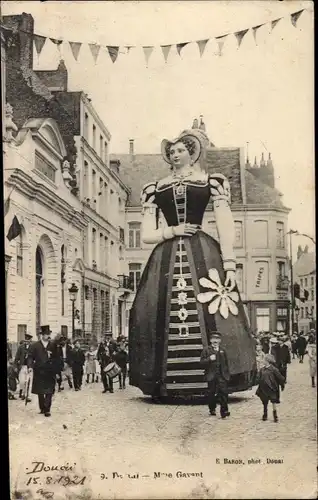 Ak Douai Nord, Madame Gayant, Straßenfest, Karneval