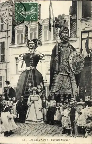 Ak Douai Nord, Familie Gayant, Straßenfest, Karneval