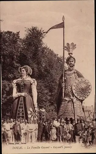 Ak Douai Nord, La Famille Gayant, Straßenfest, Karneval