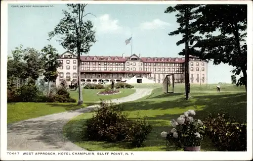 AK New York, West Approach, Hotel Champlain, Bluff Point