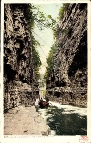 Ak New York USA, große Wasserrinne unterhalb von Stromschnellen, Ausable Chasm