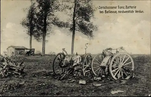 Ak Bellevue Meuse, zerschossene französische Batterie, 1. Weltkrieg