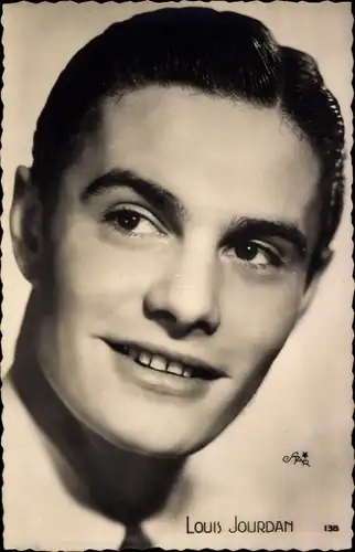 Ak Schauspieler Louis Jourdan, Portrait