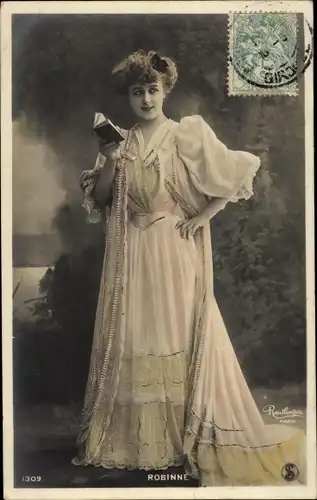 Ak Schauspielerin Robinne, Portrait