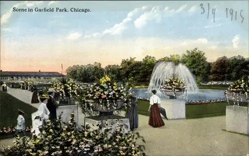 Ak Chicago Illinois USA, Szene im Garfield Park, Brunnen