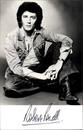 Foto Ak Schauspieler Robert Powell, Portrait, Autogramm