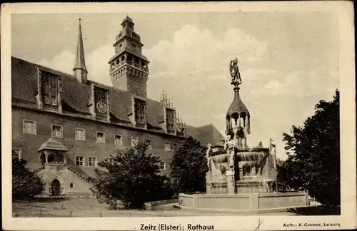 Ak Zeitz im Burgenlandkreis, Rathaus, Brunnen