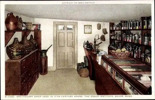 PC Salem Massachusetts USA, Essex Institute, Apothecary Shop in 1830, in 17th Century House