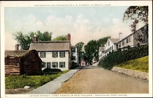 PC Plymouth Massachusetts USA, Leyden Street, First Street in New England, Replica of First House