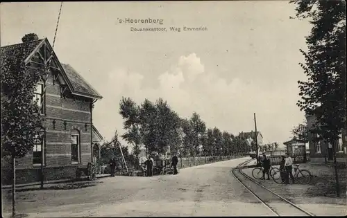 Ak 's Heerenberg Gelderland, Douanekantoor, Weg Emmerich