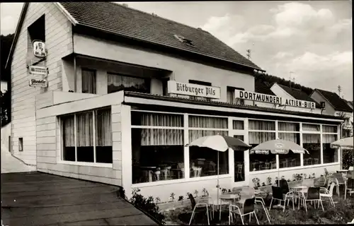 Ak Birresborn in der Eifel, Gasthaus-Pension Felsenkeller, Außenterrasse