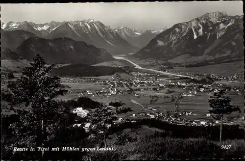 Ak Reutte in Tirol, Gesamtansicht, Mühlen, Lechtal