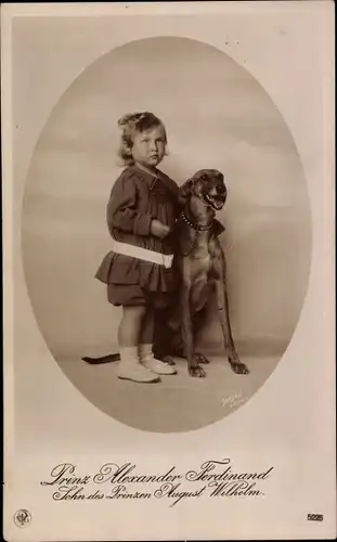 Ak Prinz Alexander Ferdinand von Preußen, Portrait mit Hund