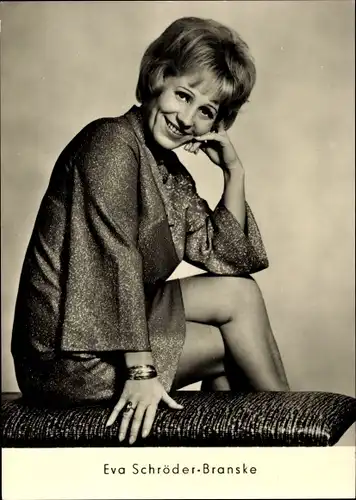 Ak Sängerin Eva Schröder-Branzke, Portrait