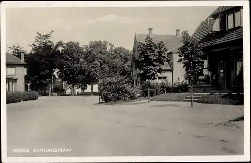 Ak Heerde Gelderland Niederlande, Stationsstraat