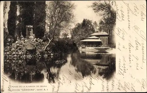 Ak Madrid Spanien, Lago de la Alameda de Osuna, Wasserpartie, Bootsfahrt