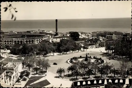 Ak Málaga Andalusien Spanien, Fuente del Parque, Plaza de Toros