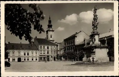 Ak Uherské Hradiště Ungarisch Hradisch Reg. Zlin, Marktplatz, Namesti, Säule, Kirchturm