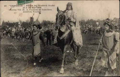 Ak Compiègne Oise, Feierlichkeiten zu Ehren von Jeanne d'Arc, 1911, Karl VII. nimmt am Turnier teil