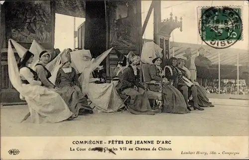 Ak Compiègne Oise, Fest zu Ehren von Jeanne d'Arc, 1911, Hof von König Karl VII. im Schloss