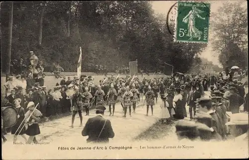 Ak Compiègne Oise, Gesamtansicht der Feste zu Ehren von Jeanne d'Arc