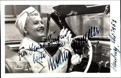 Ak Schauspielerin Maria Paudler in Einmal am Rhein, Zigarette, Auto, Lenkrad