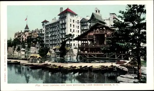 Ak New York USA, Bootsanlegestelle und Haupteingang des Lake Mohonk House