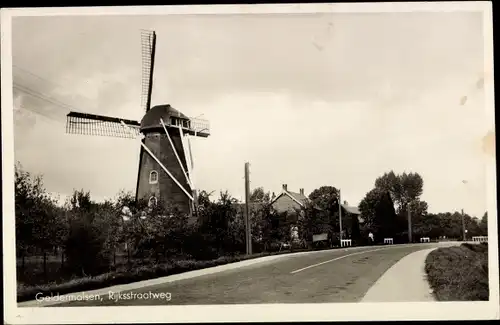 Ak Geldermalsen Gelderland, Rijksstraatweg, Mill