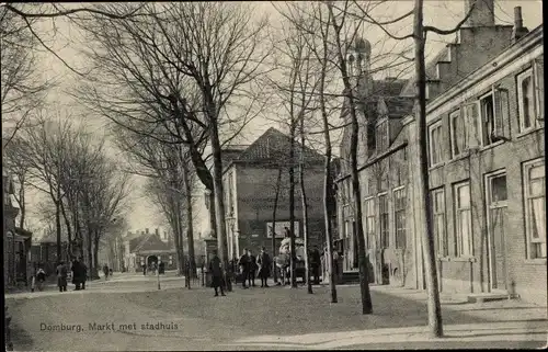 Ak Domburg Veere Zeeland Niederlande, Markt met stadhuis